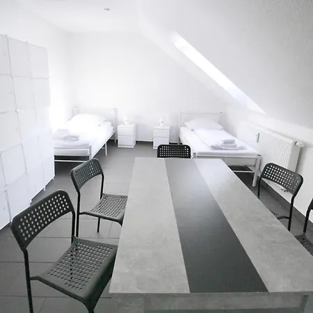Апартаменты City Spaces 3-roomer For 6 Вольфсбург